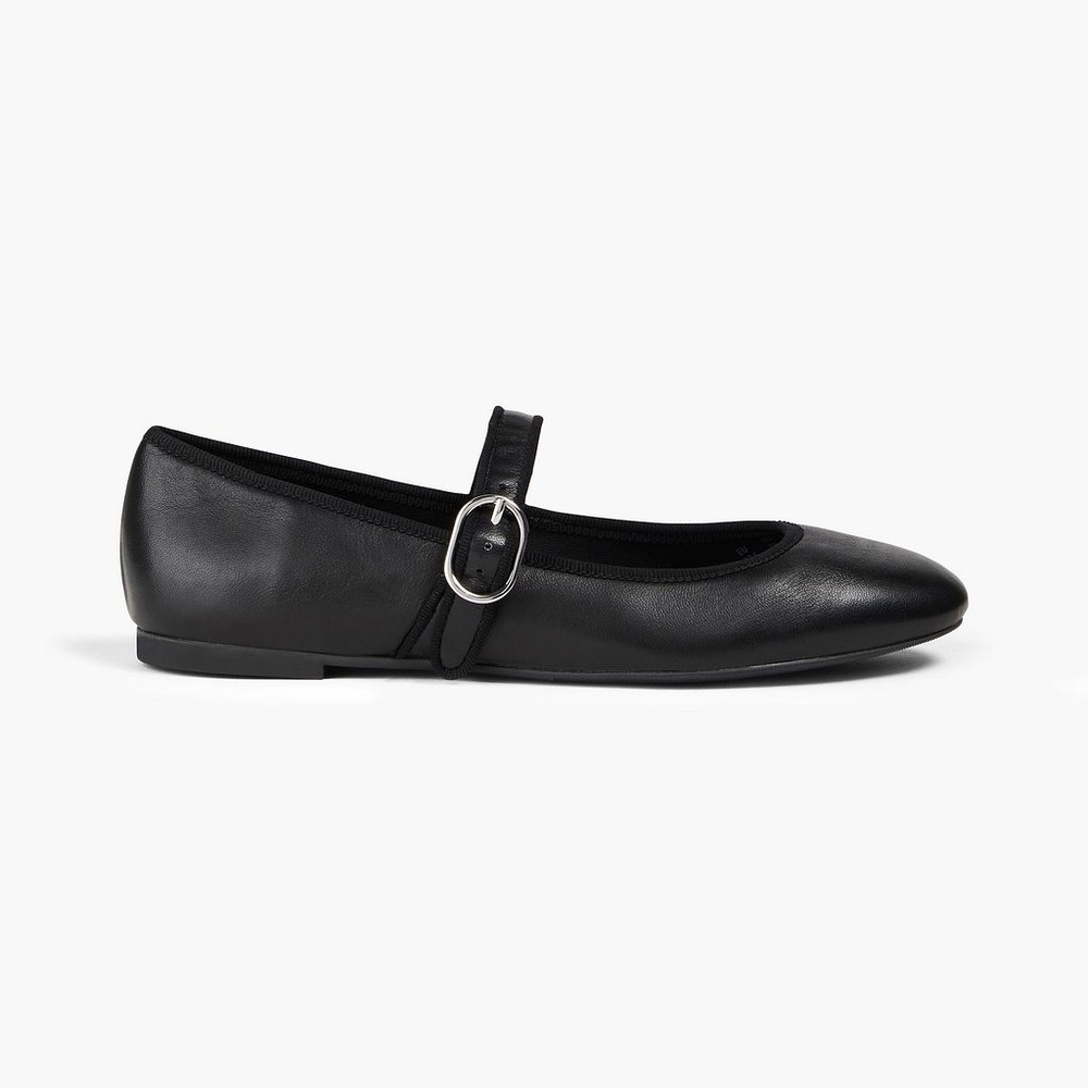 Stuart Weitzman ‘Alice’ Flats